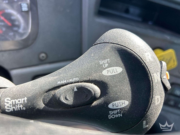 2016-freightliner-cascadia-125-image-15