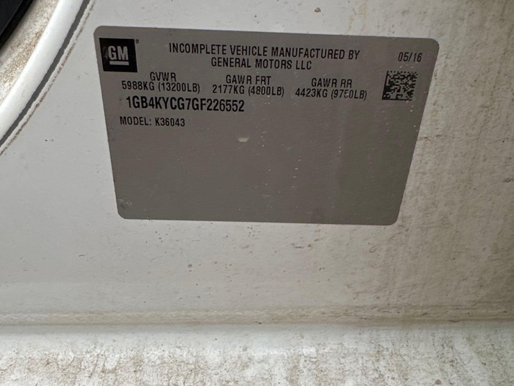 2016-chevrolet-3500hd-image-8