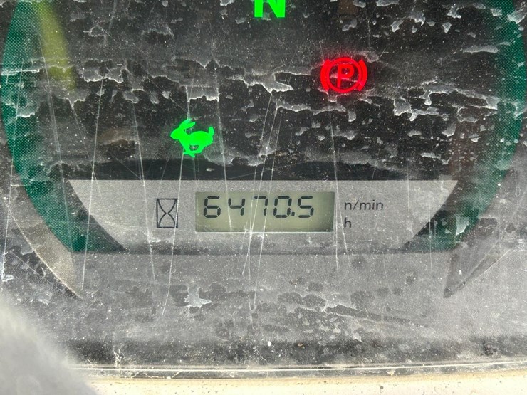 2021-kubota-r540-image-22