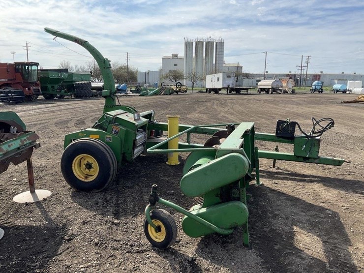 john-deere-3970-image-4