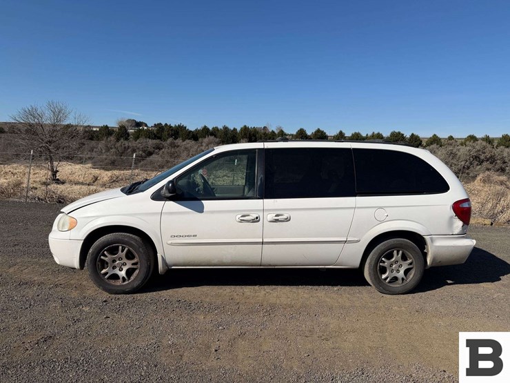2001-dodge-grand-caravan-image-2