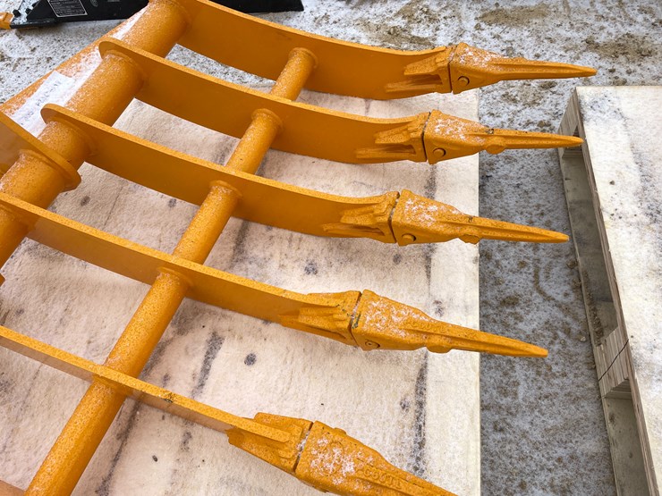 caterpillar-305-image-7