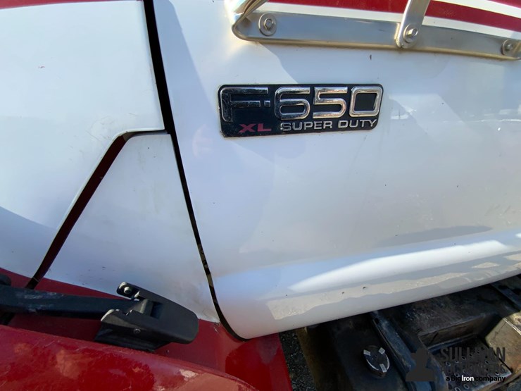 2001-ford-f650-image-18