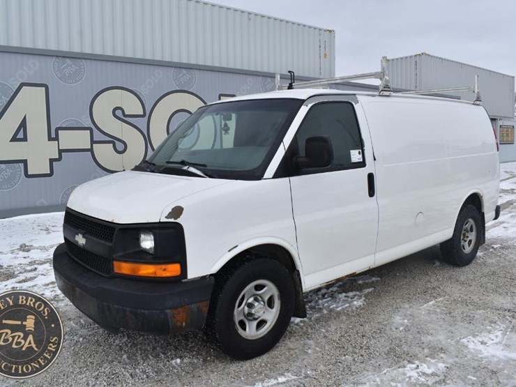 2008-chevrolet-express-1500-image-3