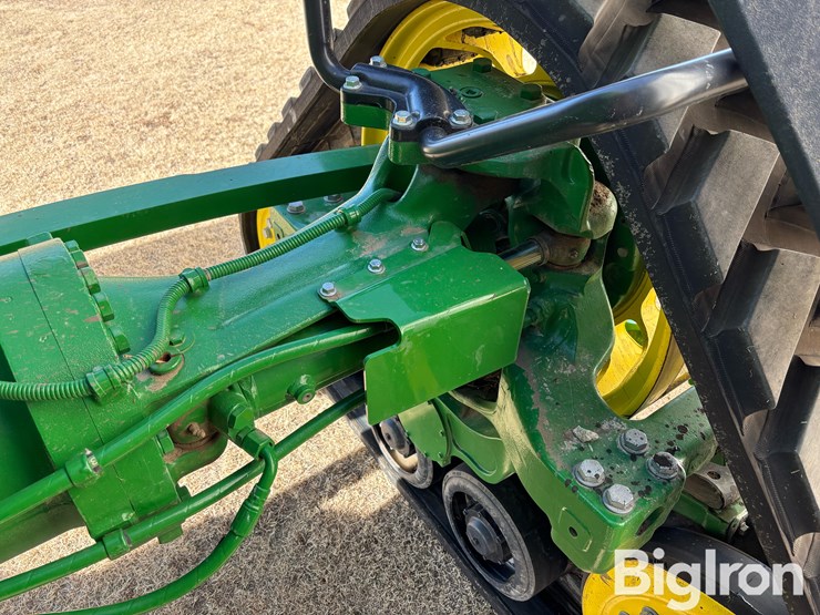 2023-john-deere-8rx-370-image-13