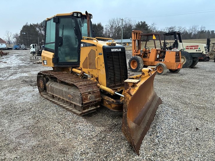 caterpillar-d5k-xl-image-7