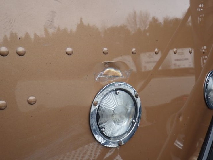 2022-kenworth-t680-image-16