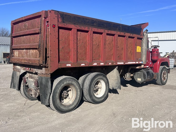 1989-mack-rd690s-image-5