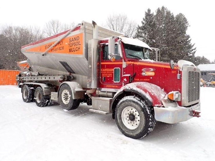 2011-peterbilt-365-image-4