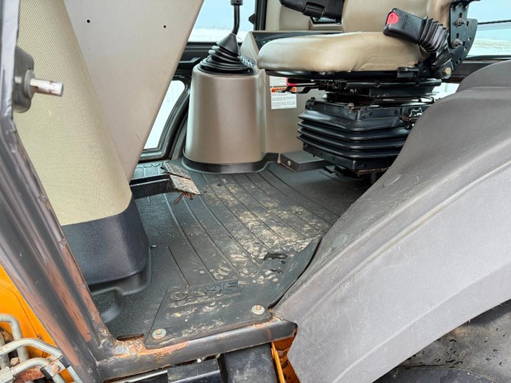 case-570n-xt-image-36