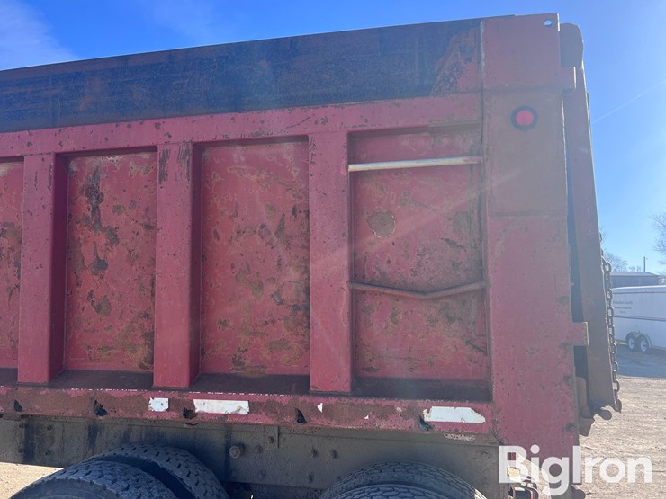 1989-mack-rd690s-image-9