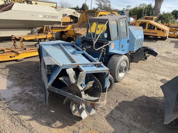 weiss-mcnair-s2830-11'-s.p.-orchard-sweeper-image-3