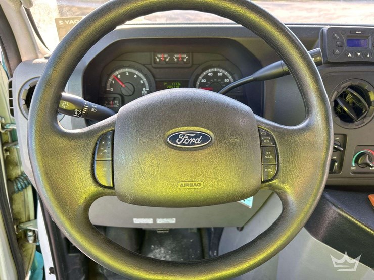 2018-ford-e450-image-13