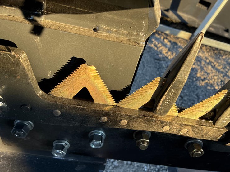 #115391-•-skidsteer-mt-sickle-mower-w/72"-cut-image-3