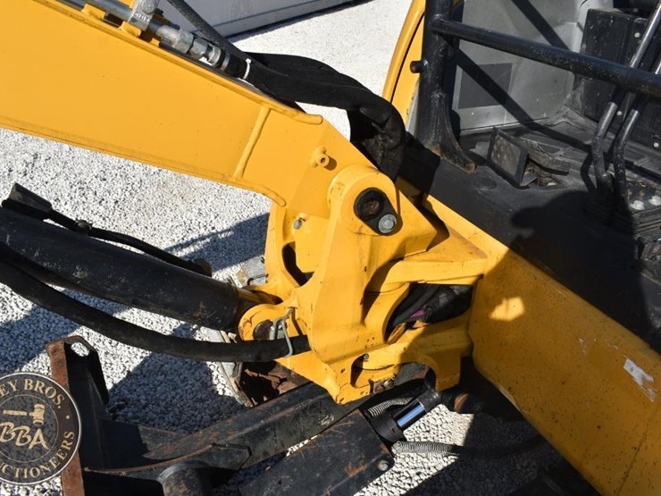 2015-caterpillar-303e-cr-image-18