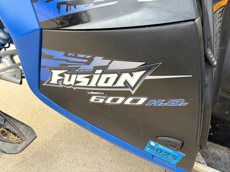 #201-•-2006-polaris-fusion-600-h.o.-(sells-with-bill-of-sale-only)-(arcadia,-wi)-image-9