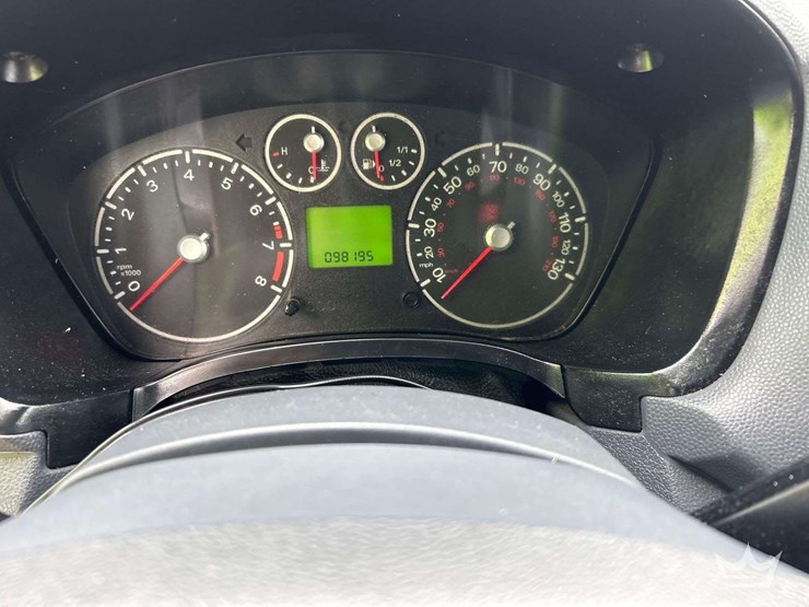 2013-ford-transit-connect-image-12