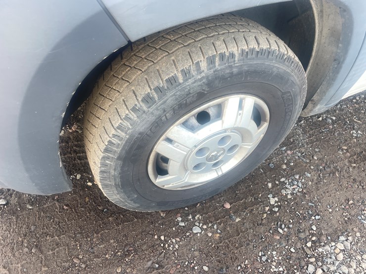 2016-dodge-3500-image-5