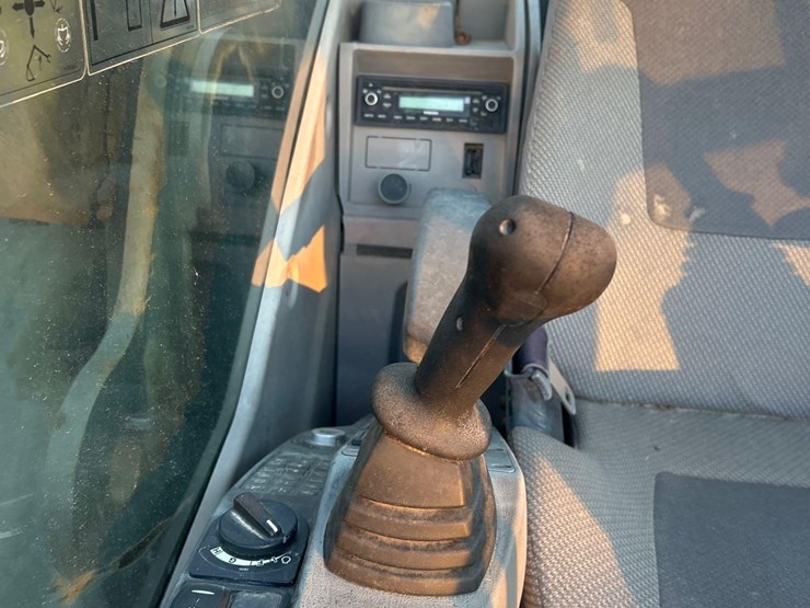 2013-volvo-ec300d-lr-image-16