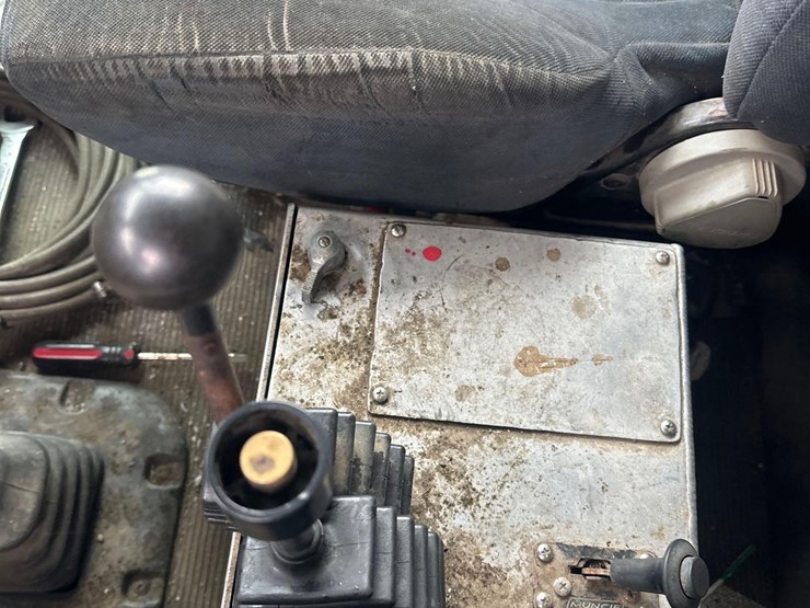 2007-peterbilt-357-image-26