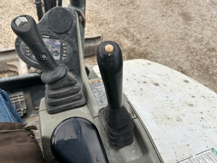 2015-bobcat-e42-image-22