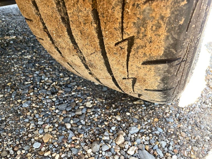 1984-chevrolet-c10-image-17