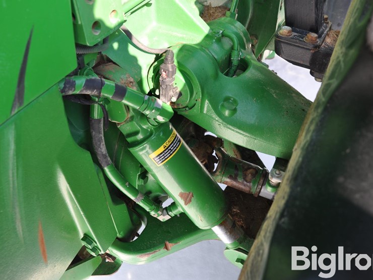 2015-john-deere-8320r-image-13