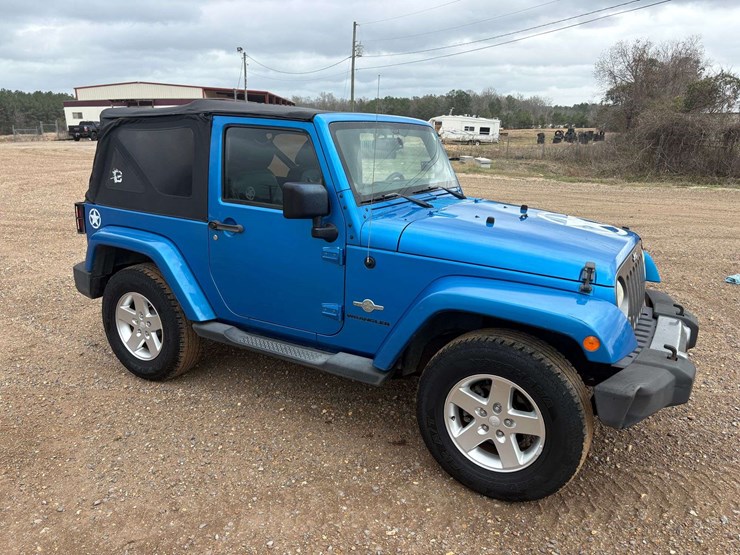 2014-jeep-wrangler-image-4