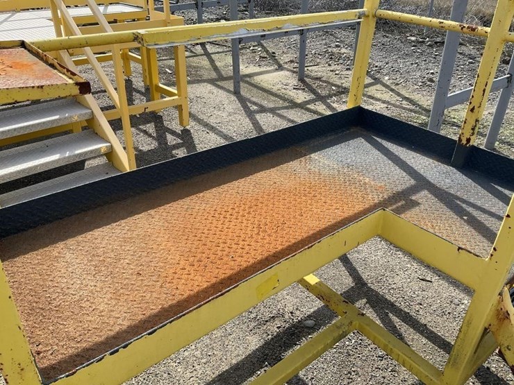 6'x4'x32"-steel-catwalk-platform-image-4