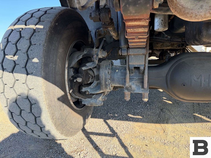 2011-international-workstar-7400-image-11