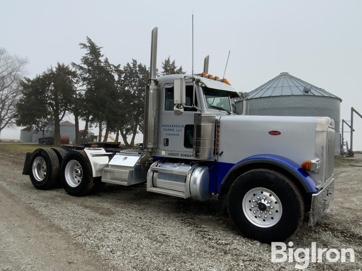 2007-peterbilt-379-image-3