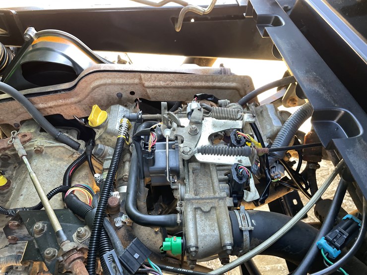 2009-john-deere-gator-image-46