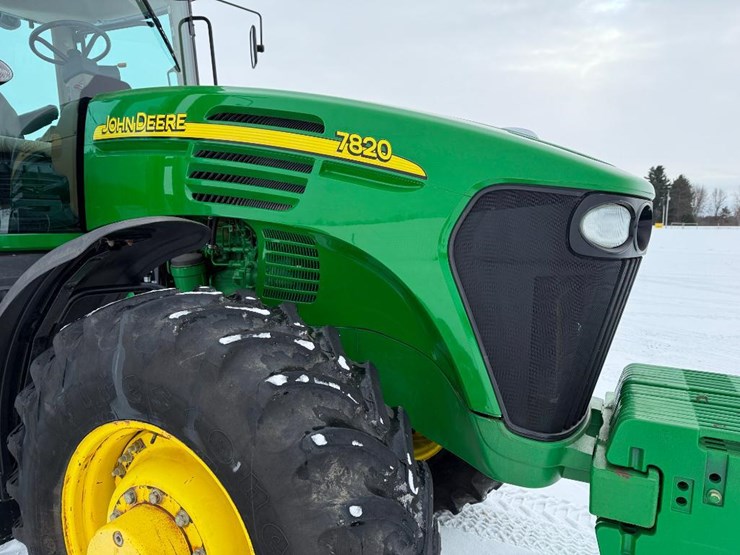 john-deere-7820-image-38