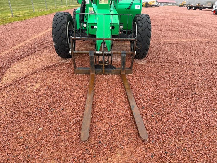 2015-sky-trak-6036-image-26