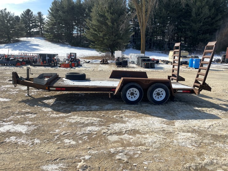 #300-•-2005-towmaster-dual-axle-trailer-(sells-with-no-title)-image-8