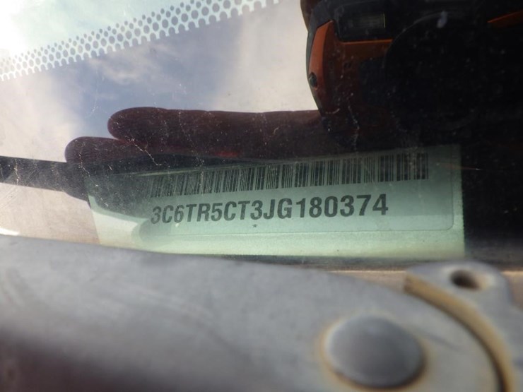 2018-dodge-2500-image-15