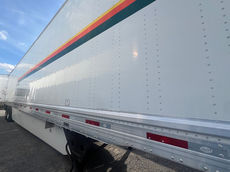 2021-utility-van-image-10