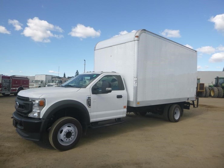 2022-ford-f450-xl-image-1