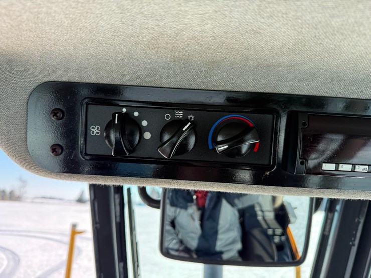 case-1150m-wt-image-52