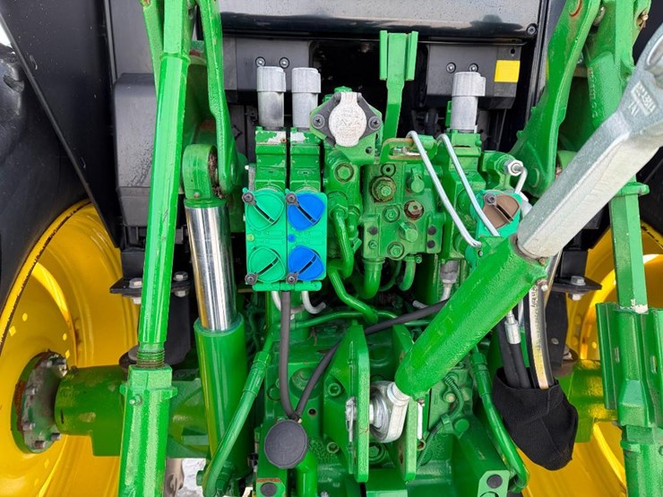 john-deere-6120m-image-30