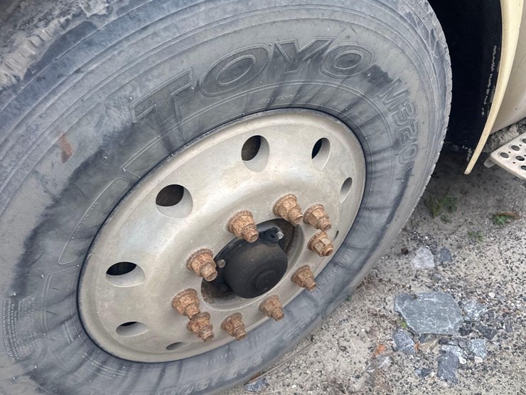 2015-kenworth-t370-image-4