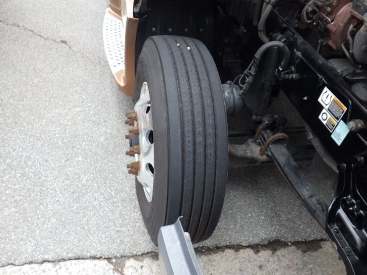 2022-kenworth-t680-image-27