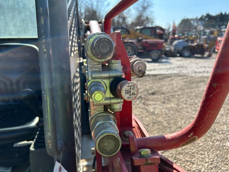 2018-takeuchi-tl6r-image-11