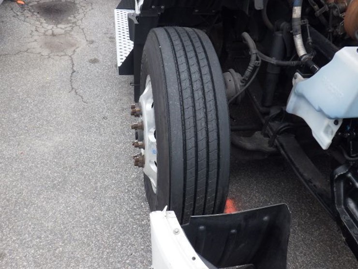 2024-kenworth-t680-image-25