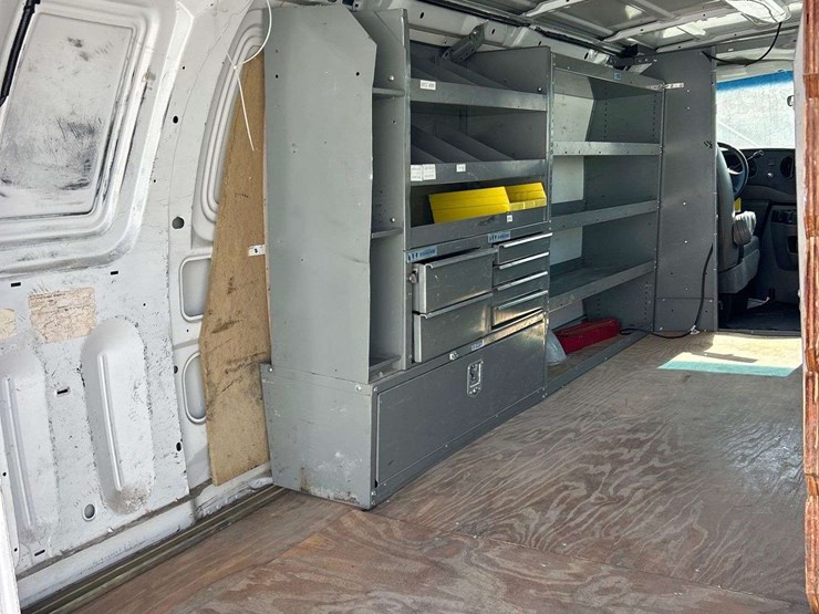 2008-ford-cargo-image-22