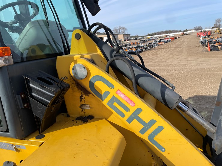 #1012-•-gehl-721-front-end-loader-image-27