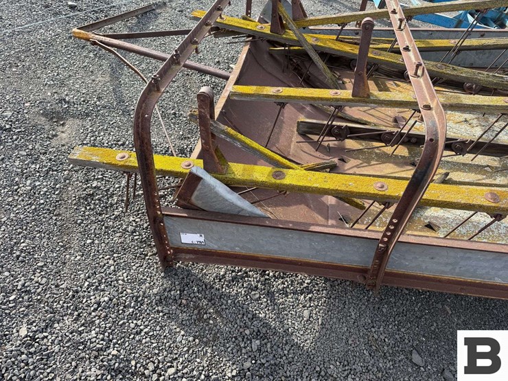 green-crop-model-r-hay-loader-image-18