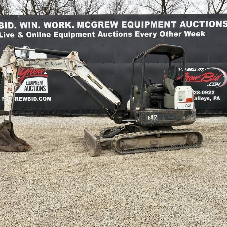 2015 BOBCAT E42