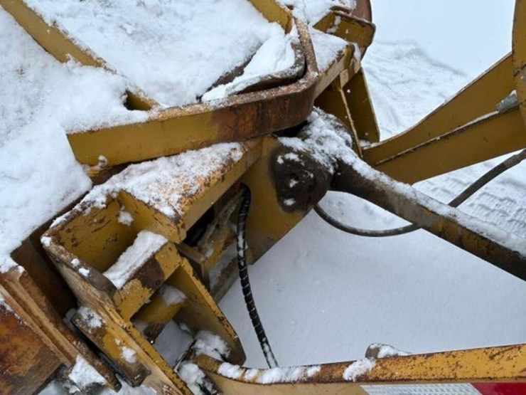 2001-caterpillar-928g-image-49