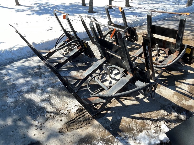 #172-•-boss-quick-cube-skid-steer-mount-salt-spreader-(1)-attachment-&-(4)-cubes-image-4